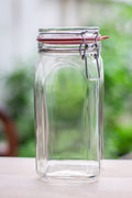 1,5L glass jar.